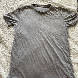 Everlane Classic t shirt in gray
